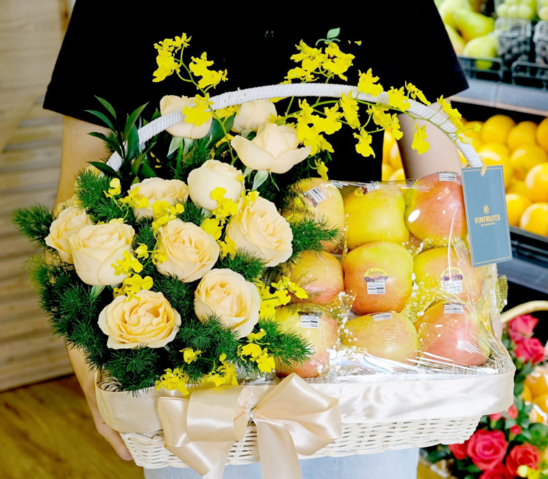 Cách chọn giỏ trái cây mừng thọ giàu dinh dưỡng và dễ tiêu hóa