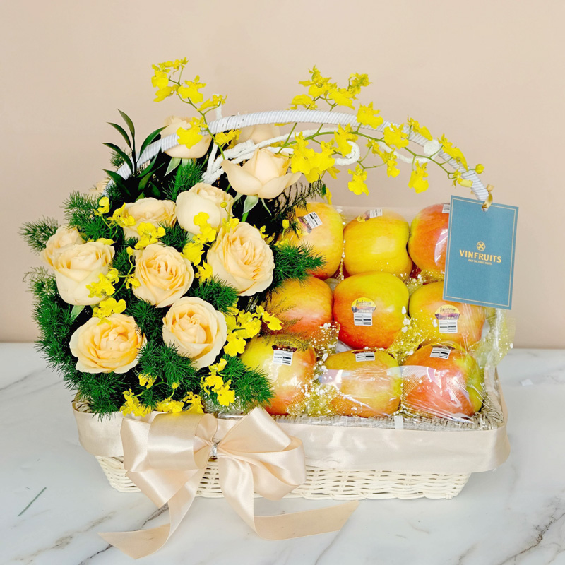 Giỏ trái cây mừng thọ nên kết hợp với quà gì để thêm ý nghĩa?
