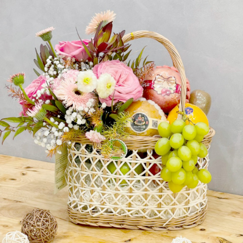 Giỏ trái cây mừng thọ gồm những gì để vừa đẹp vừa ý nghĩa?